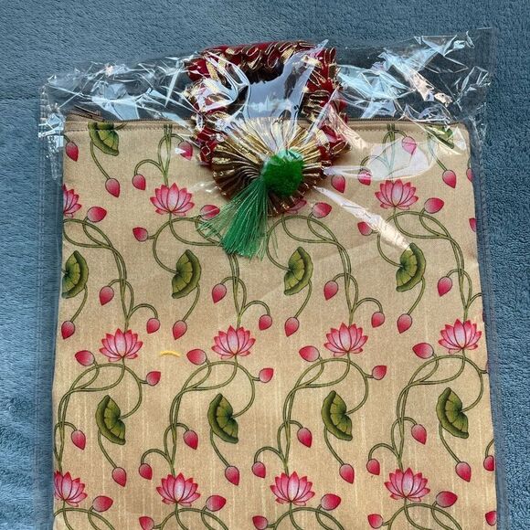 🔵NWT Pichwai print Indian colorful gift bag/ wallet/ bag/purse/potli - Picture 12 of 14